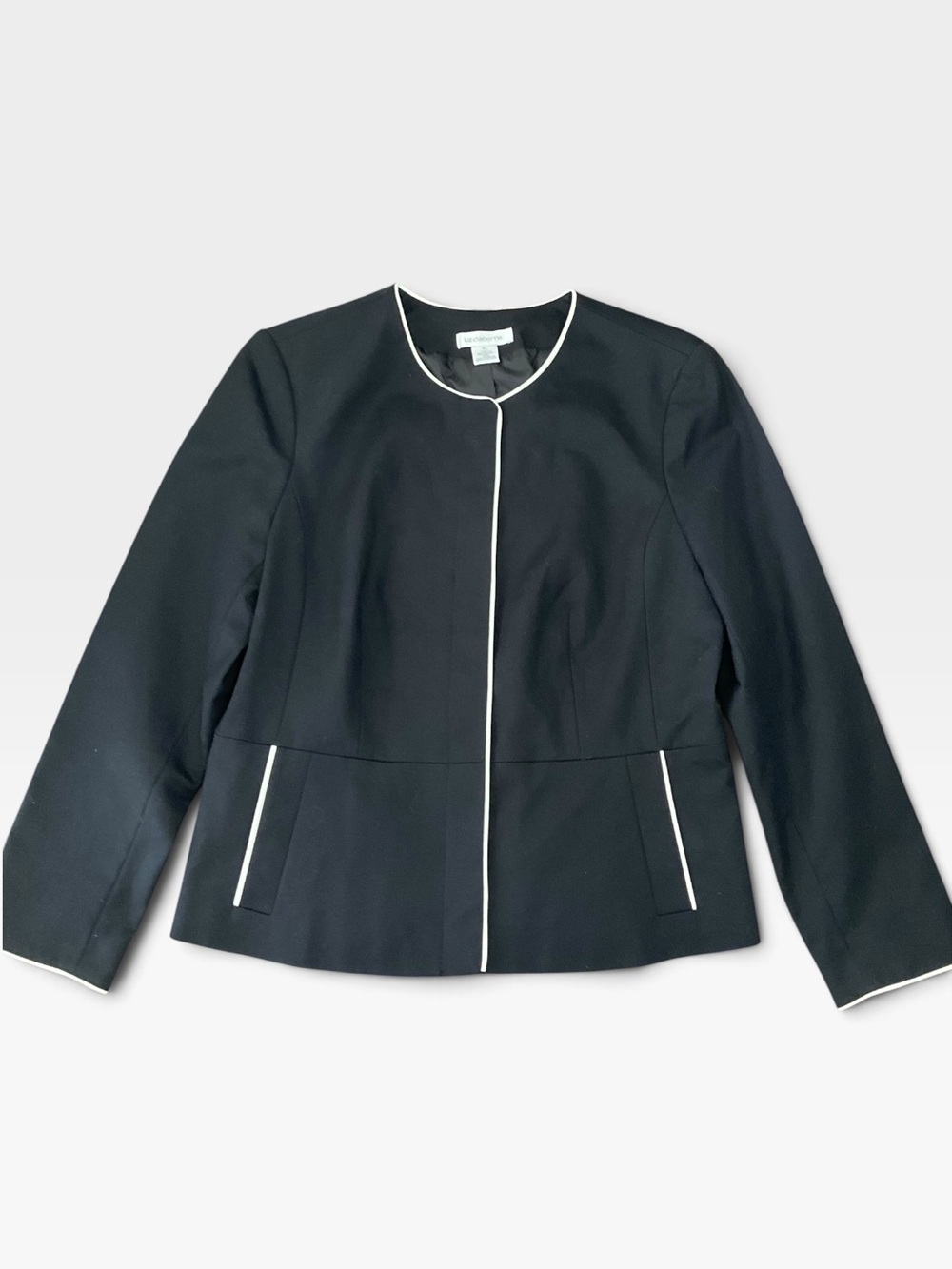Liz Claiborne Women’s Black Collarless Jacket White Piping Blazer Size XL EUC